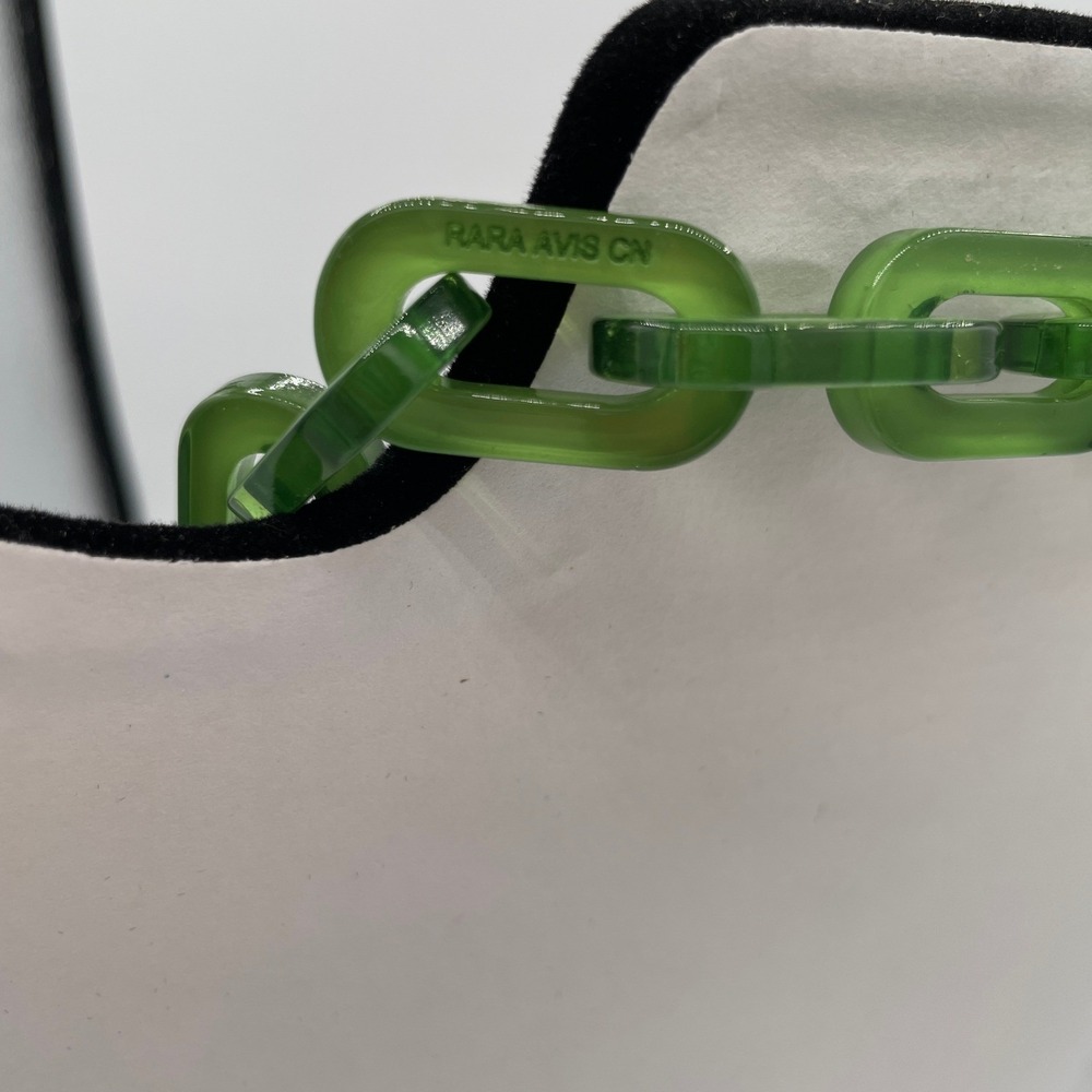 Iris Apfel Lucite Female Women OS Rara Avis Green Chain Necklace - Picture 4 of 5